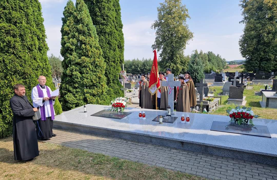 W Gminie Szydłowo pamiętają o bohaterach walczących o wolność Ojczyzny w Bitwie Warszawskiej