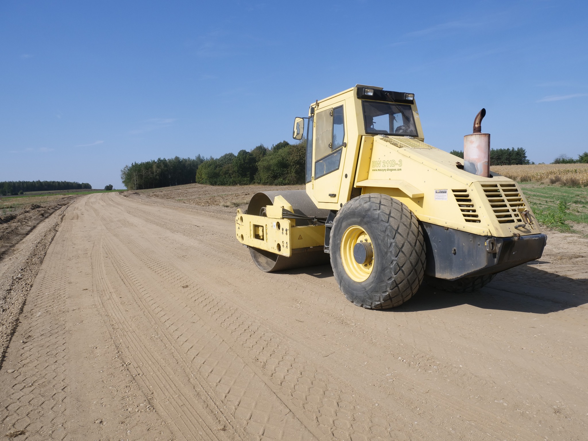Trwają prace nad drogą Dębsk-Kitki-Szumsk