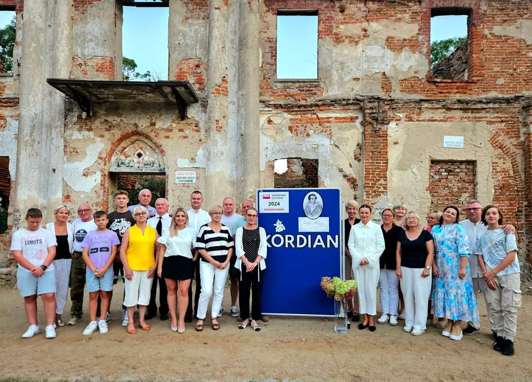 Narodowe Czytanie  „Kordiana” w ruinach szreńskiego zamku