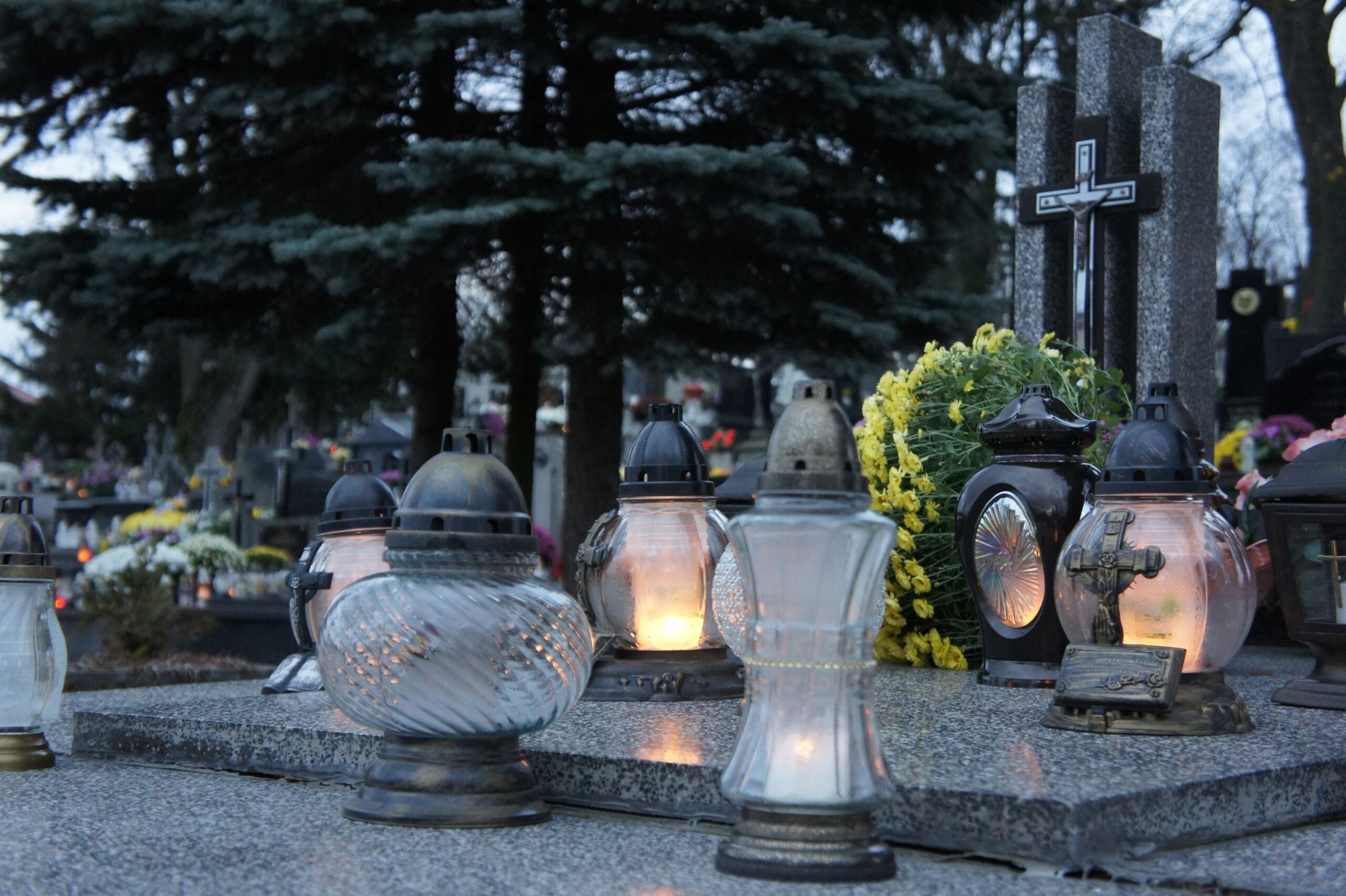 Organizacja ruchu 1 listopada w Mławie. Autobusy MKM jak w dzień powszedni