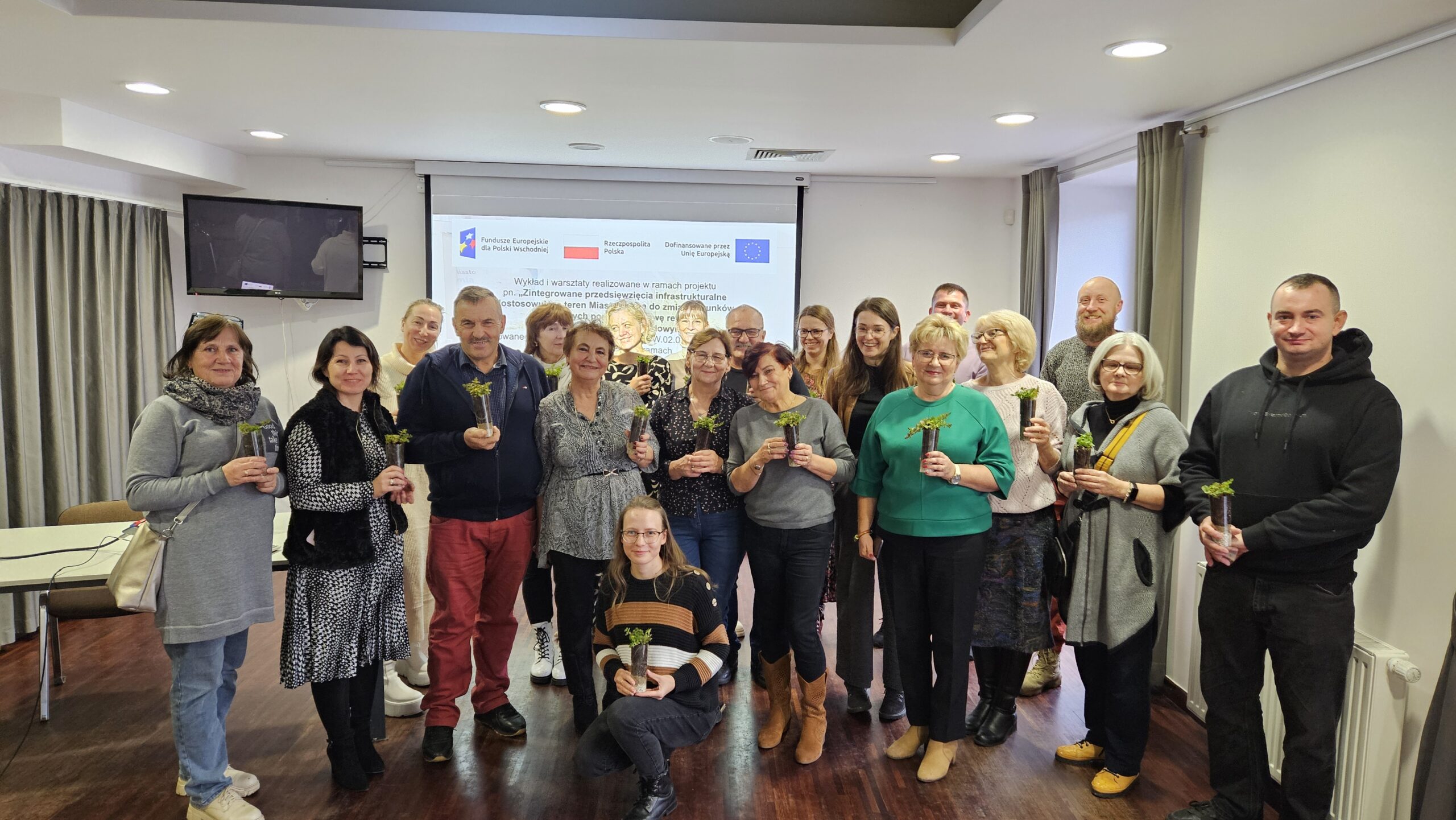 Wspólna praca i wielka radość czyli miniaturowe ogrody deszczowe