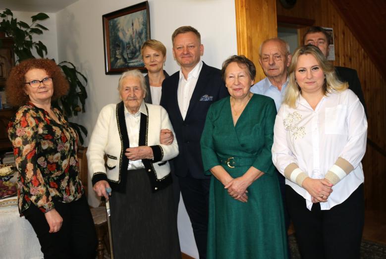 Sto lat minęło – Pani Janina Dankowska świętuje niezwykły jubileusz!