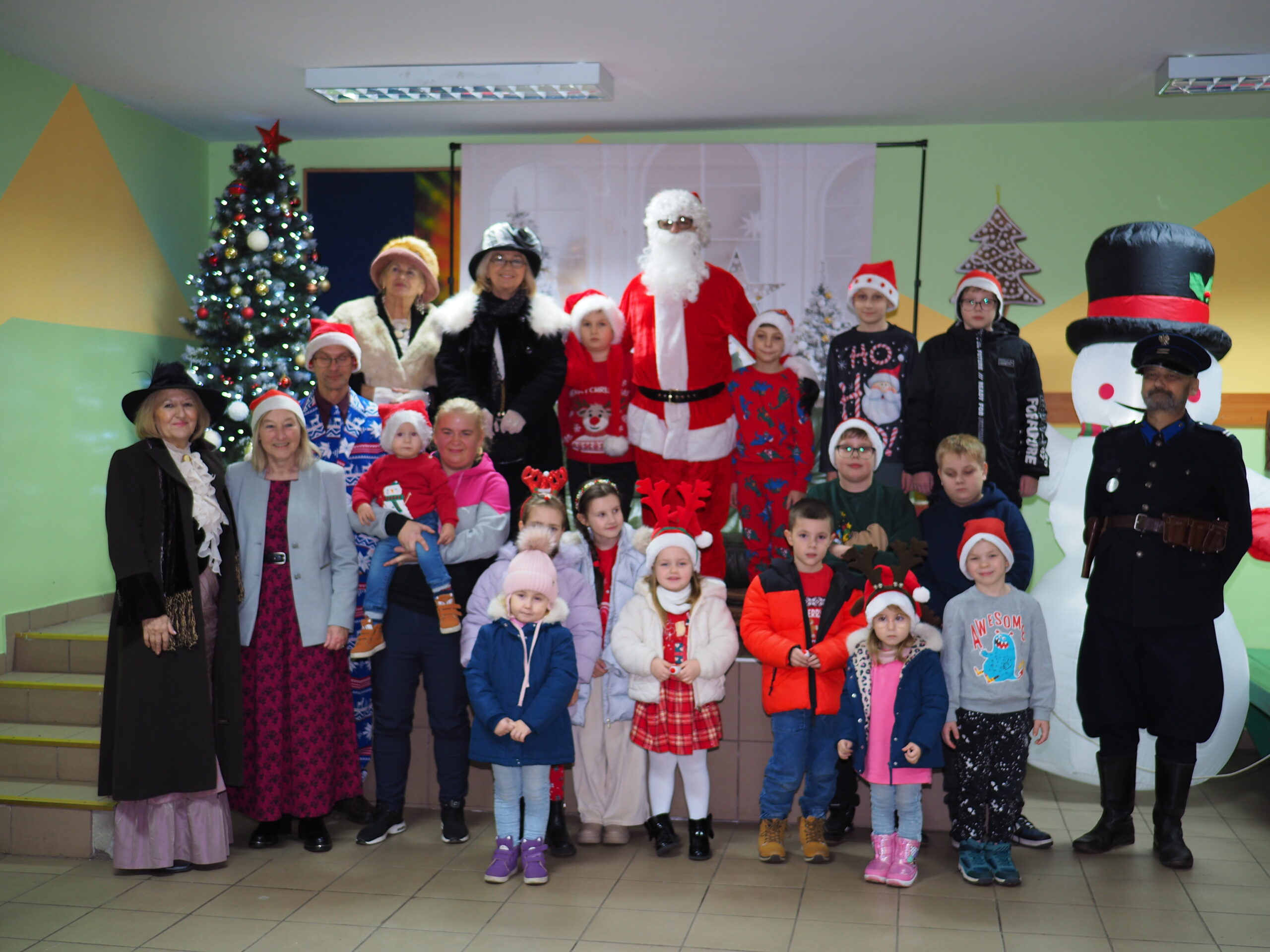 I Osiedlowe Mikołajki na Osiedlu Nr 11 Piekiełko [GALERIA]