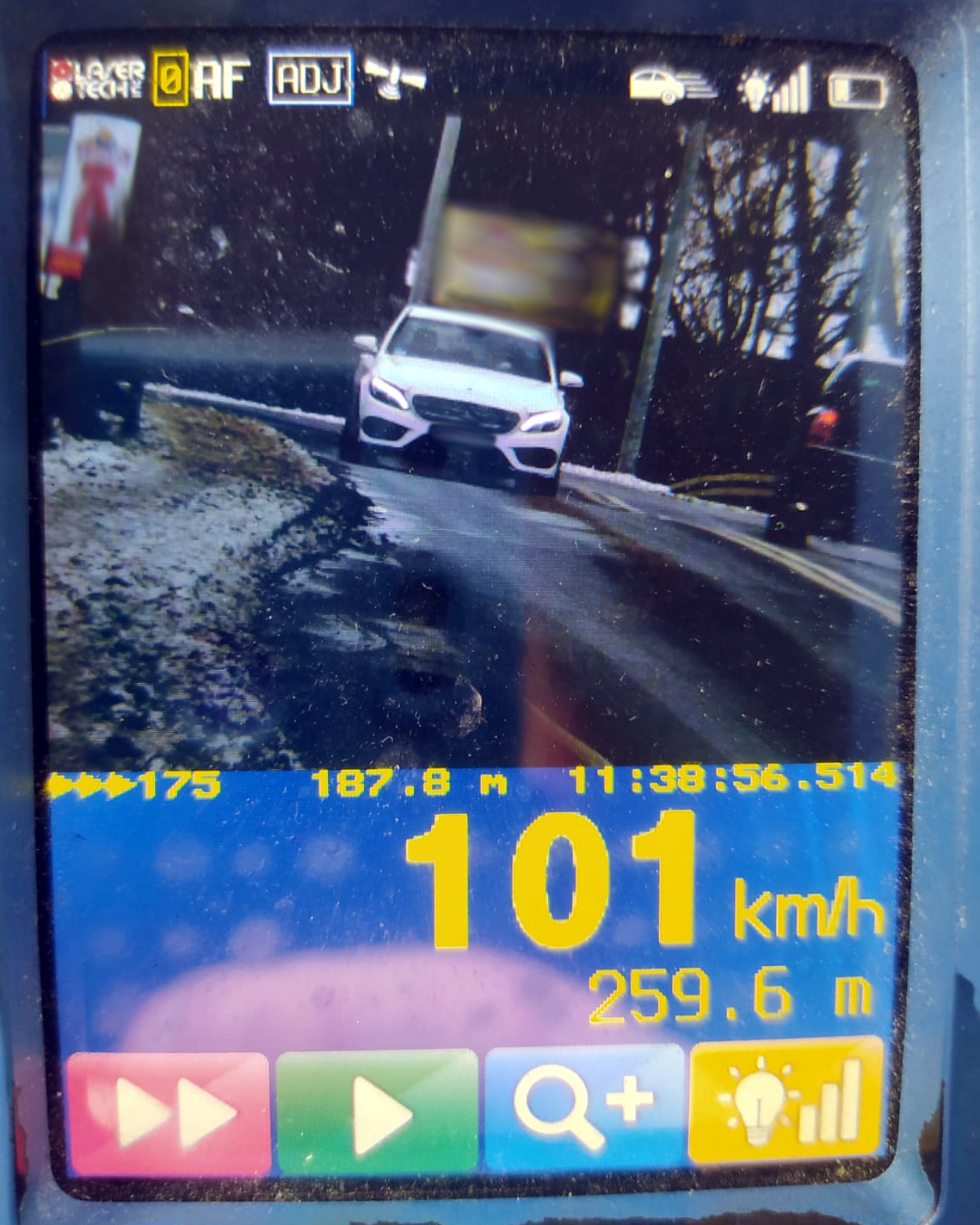 Piracka jazda w trudnych warunkach, 29-latek stracił prawo jazdy