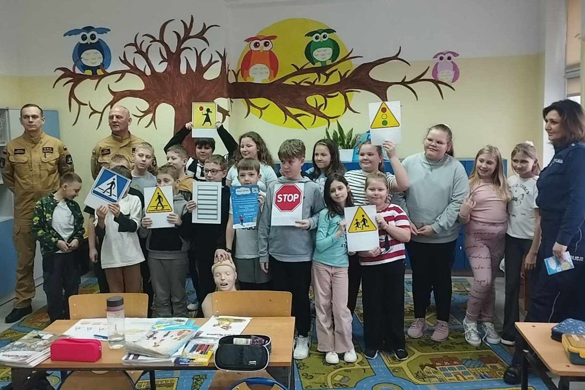 „Bezpieczne ferie” z mławską policją i strażą pożarną – spotkania profilaktyczne