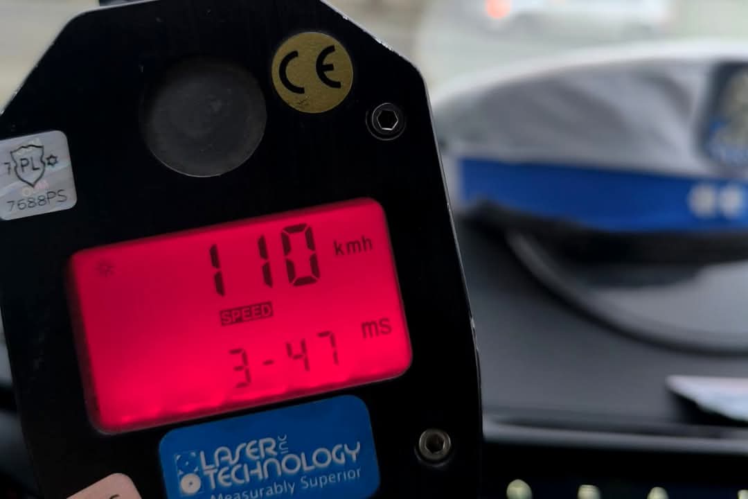 Pędził przez Żurominek 110 km/h