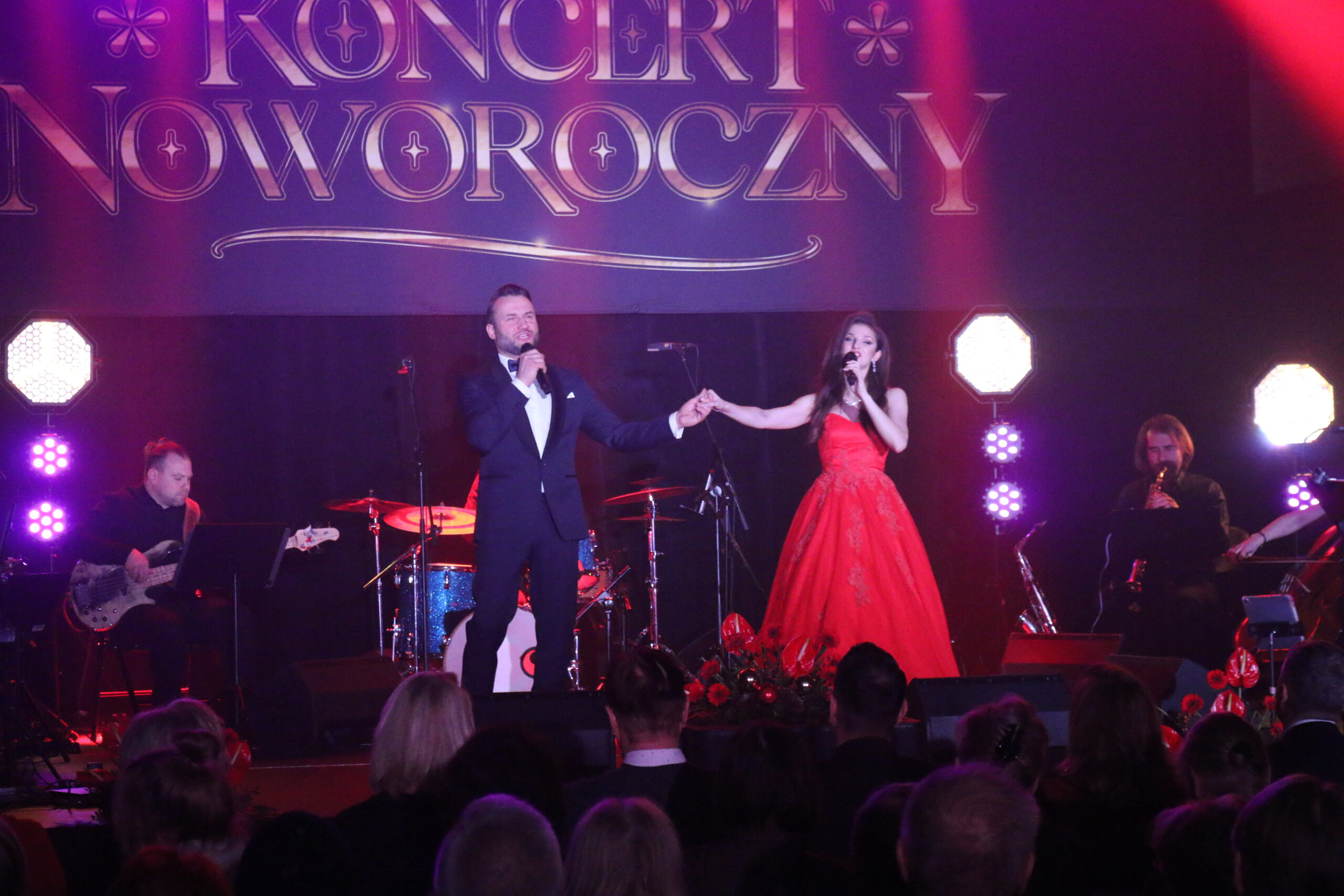 Muzyczna podróż po całym świecie. Mławianie na Koncercie Noworocznym