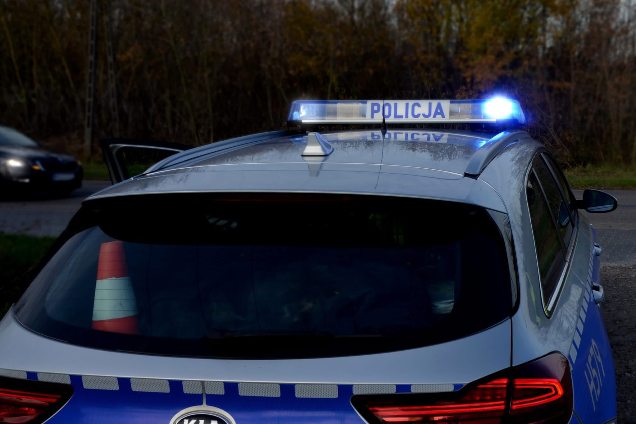 Bez prawa jazdy i z nadmierną prędkością – nieodpowiedzialny kierowca zatrzymany w Kowalewie