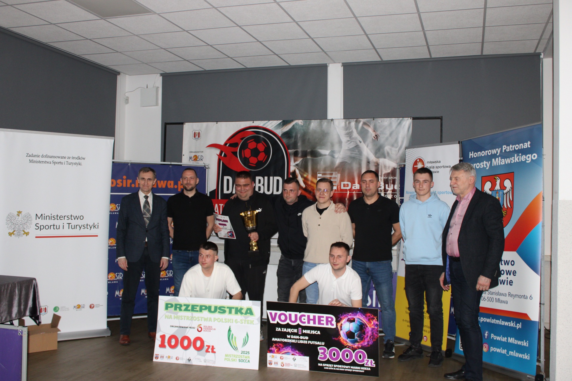 Somsiady wygrywają ligę. Głowacki MVP