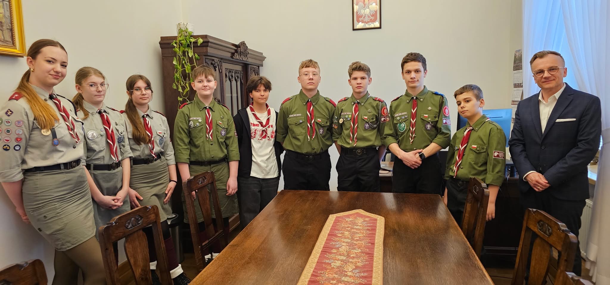 Harcerze z wizytą w mławskim ratuszu