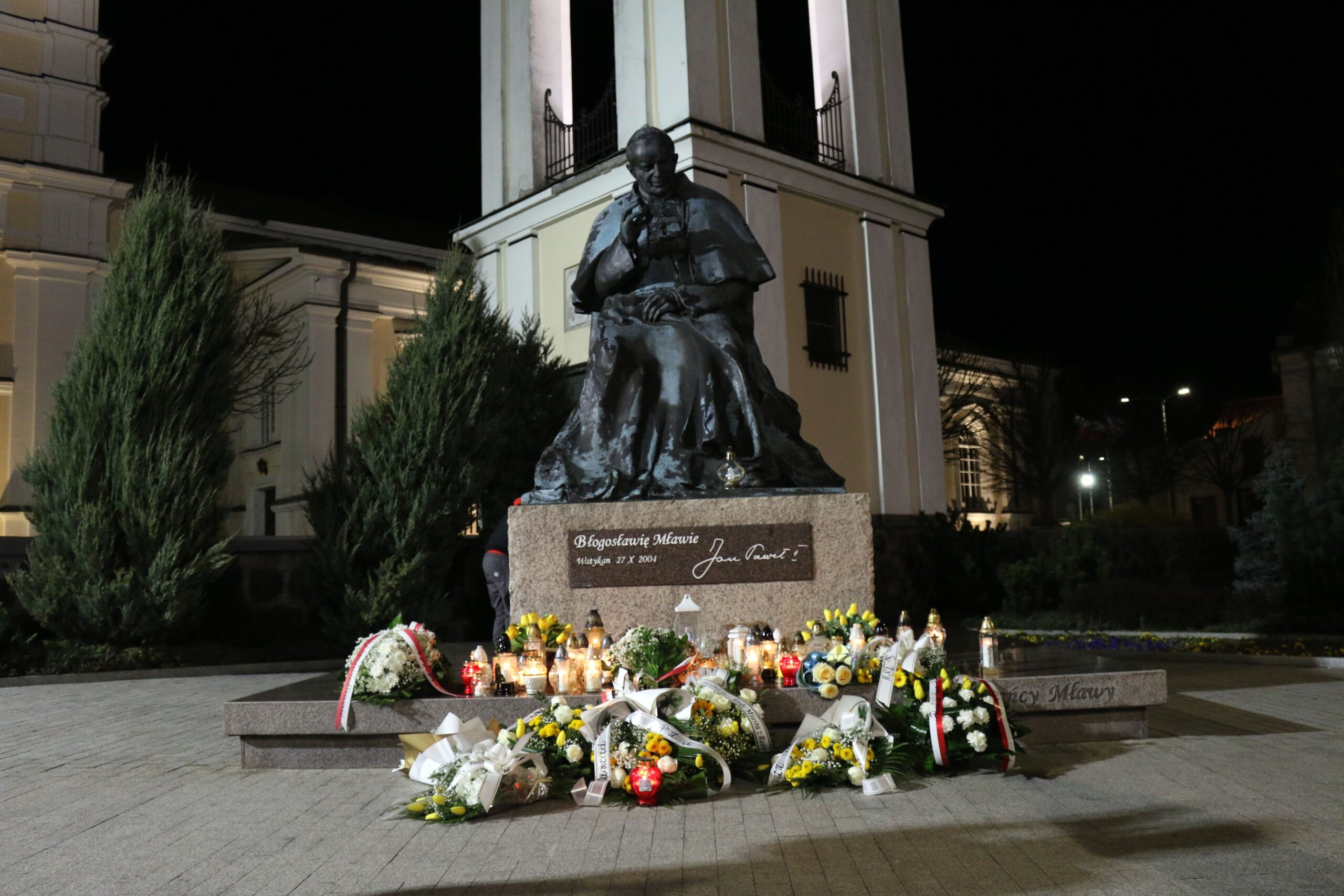 Mławianie upamiętnili 20. rocznicę śmierci św. Jana Pawła II