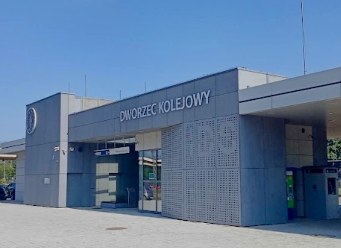 Pociągi wracają na Mławę Wólkę – powód do radości czy źródło problemów?