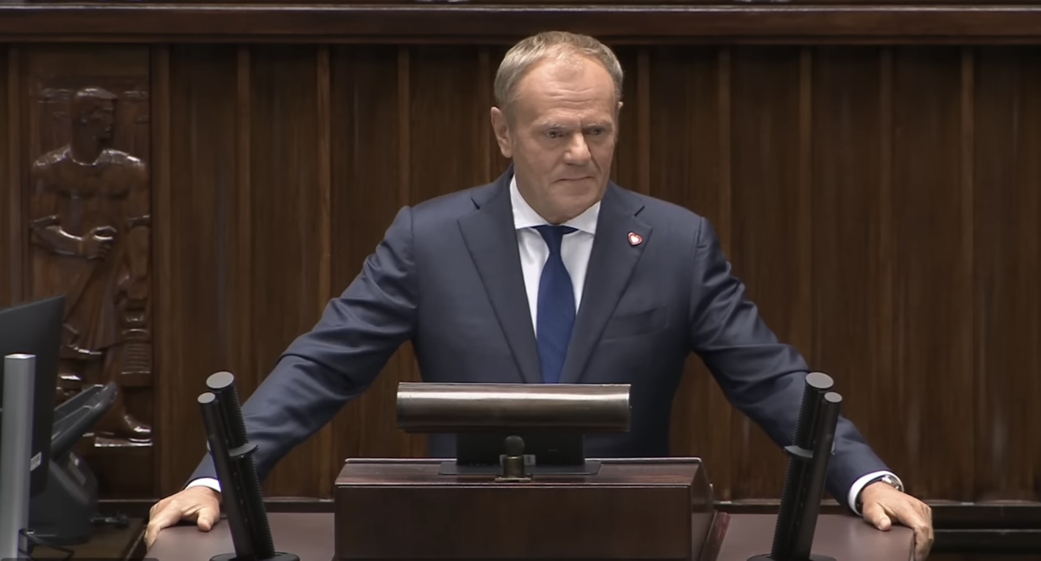 Rząd Donalda Tuska z wotum zaufania – Sejm poparł premiera po burzliwej debacie