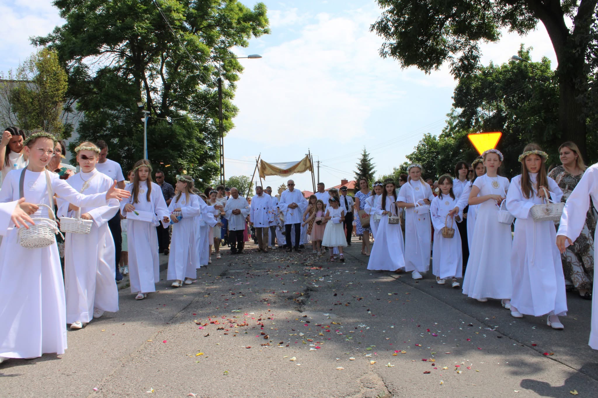 Wierni na ulicach Mławy – uroczystość Bożego Ciała
