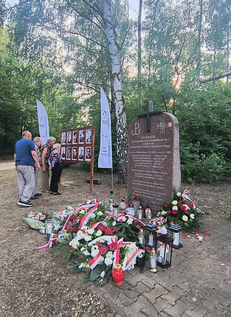 Rajd pamięci i uroczystość w Niedziałkach – hołd dla por. Wacława Grabowskiego „Puszczyka” i jego Żołnierzy