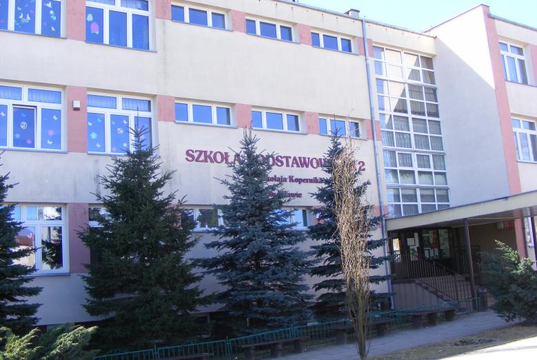 OGŁOSZENIE O NABORZE ZAKOŃCZONE – Mamy nowego dyrektora „Dwójki”!