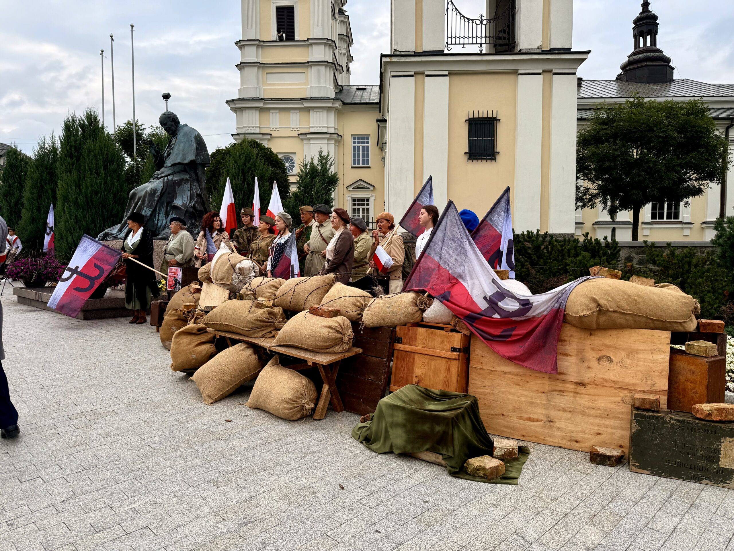 Mława oddała hołd Powstańcom Warszawskim w 81. rocznicę wybuchu Powstania