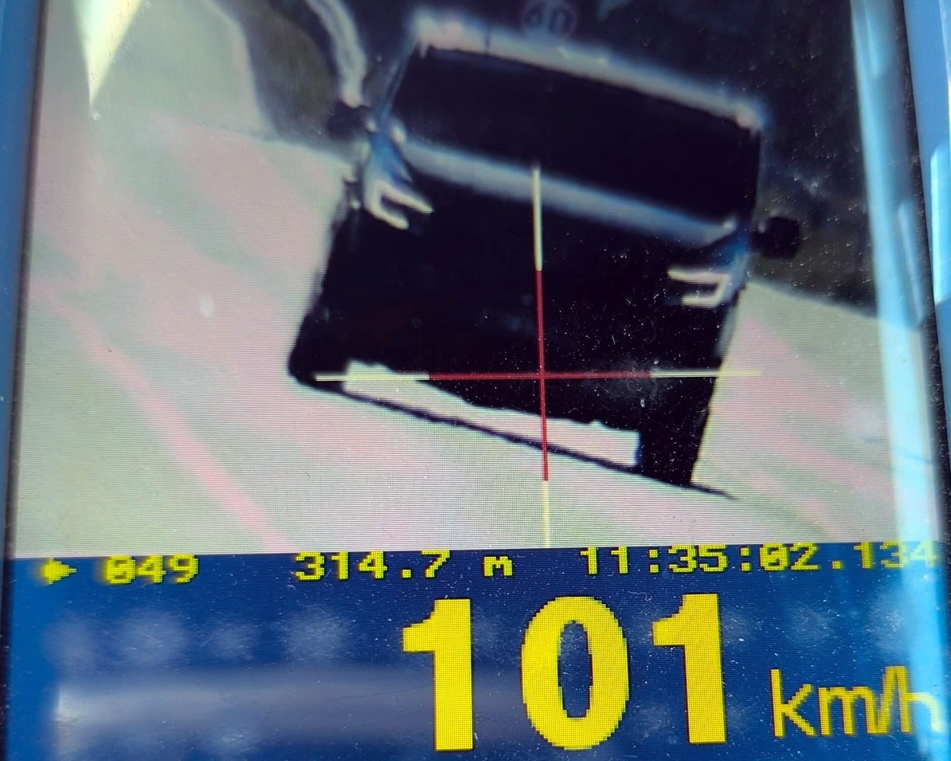 Piracka jazda w Mdzewie – 101 km/h w terenie zabudowanym!