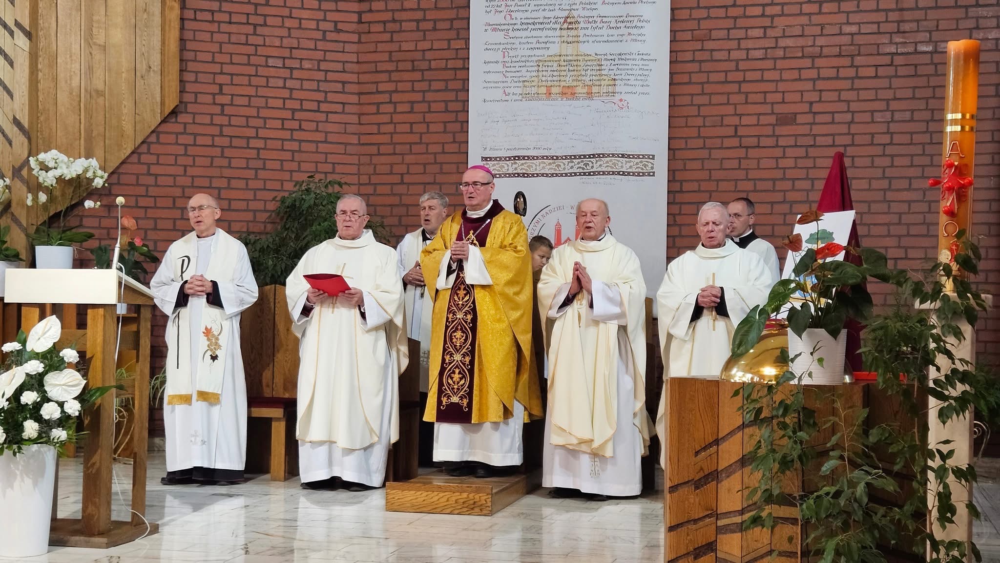 Jubileusz 25-lecia konsekracji kościoła Parafii Matki Bożej Królowej Polski w Mławie