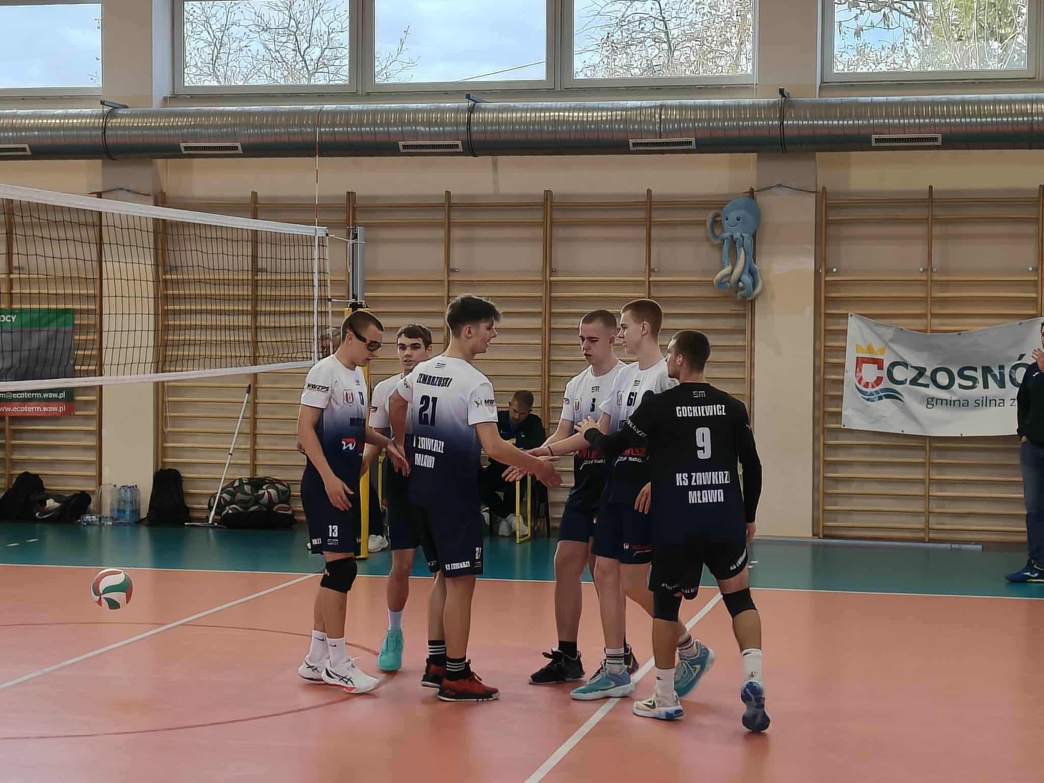 Juniorzy Zawkrza z trzema punktami! Pierwszy punkt w lidze seniorów! 