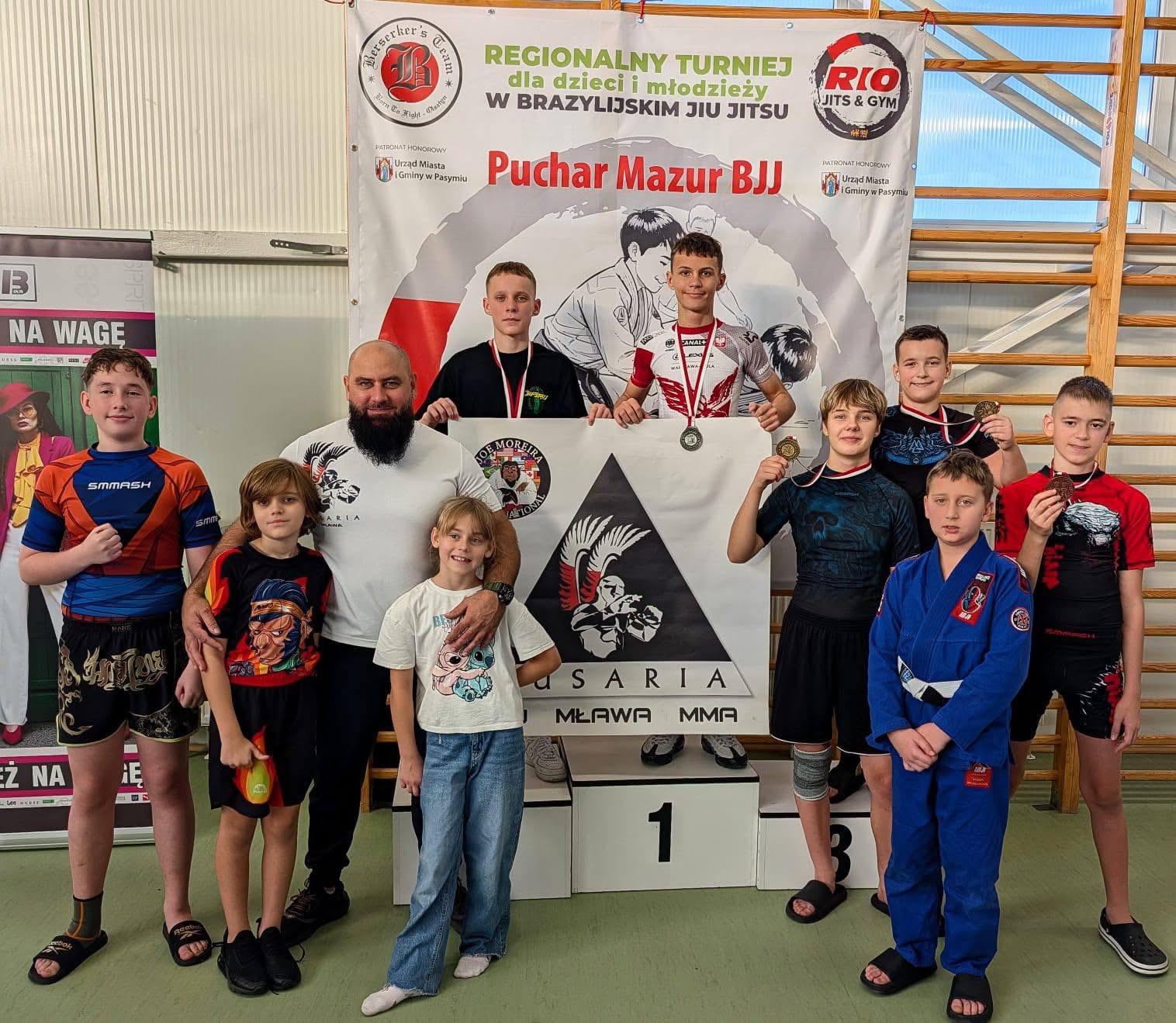 Husarze znów dominują na macie. 13 medali dla zawodników z Mławy podczas BJJ Kids Cup Puchar Mazur