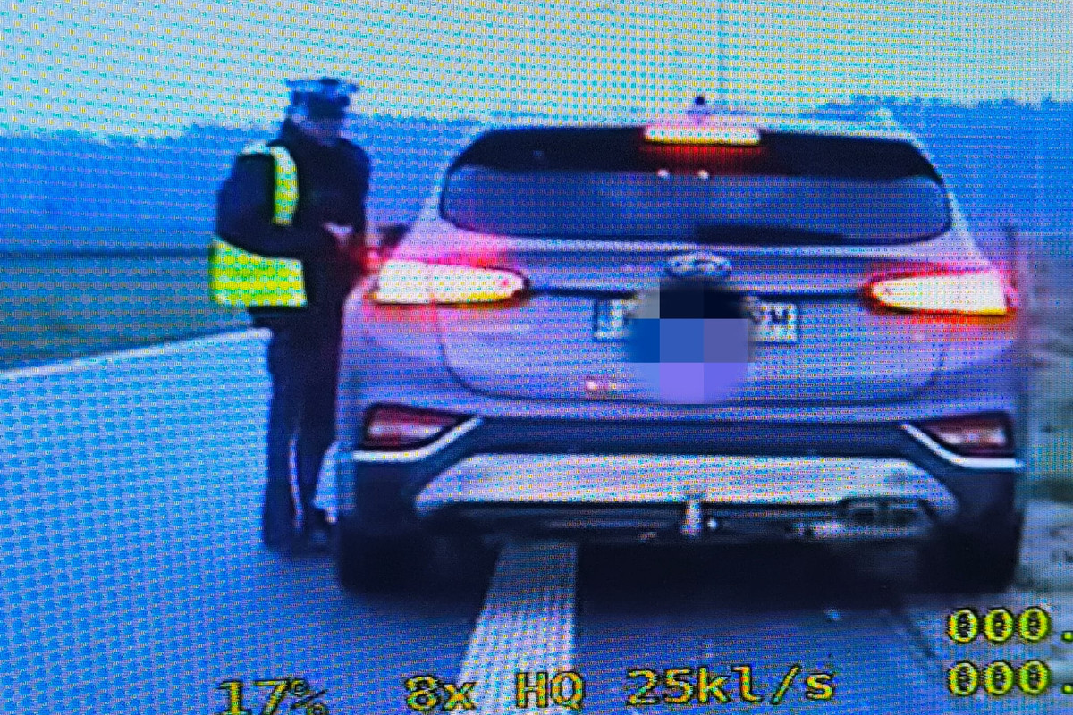 Nieoznakowana skoda z wideorejestratorem ponownie w akcji. 15 poważnych wykroczeń w kilka godzin